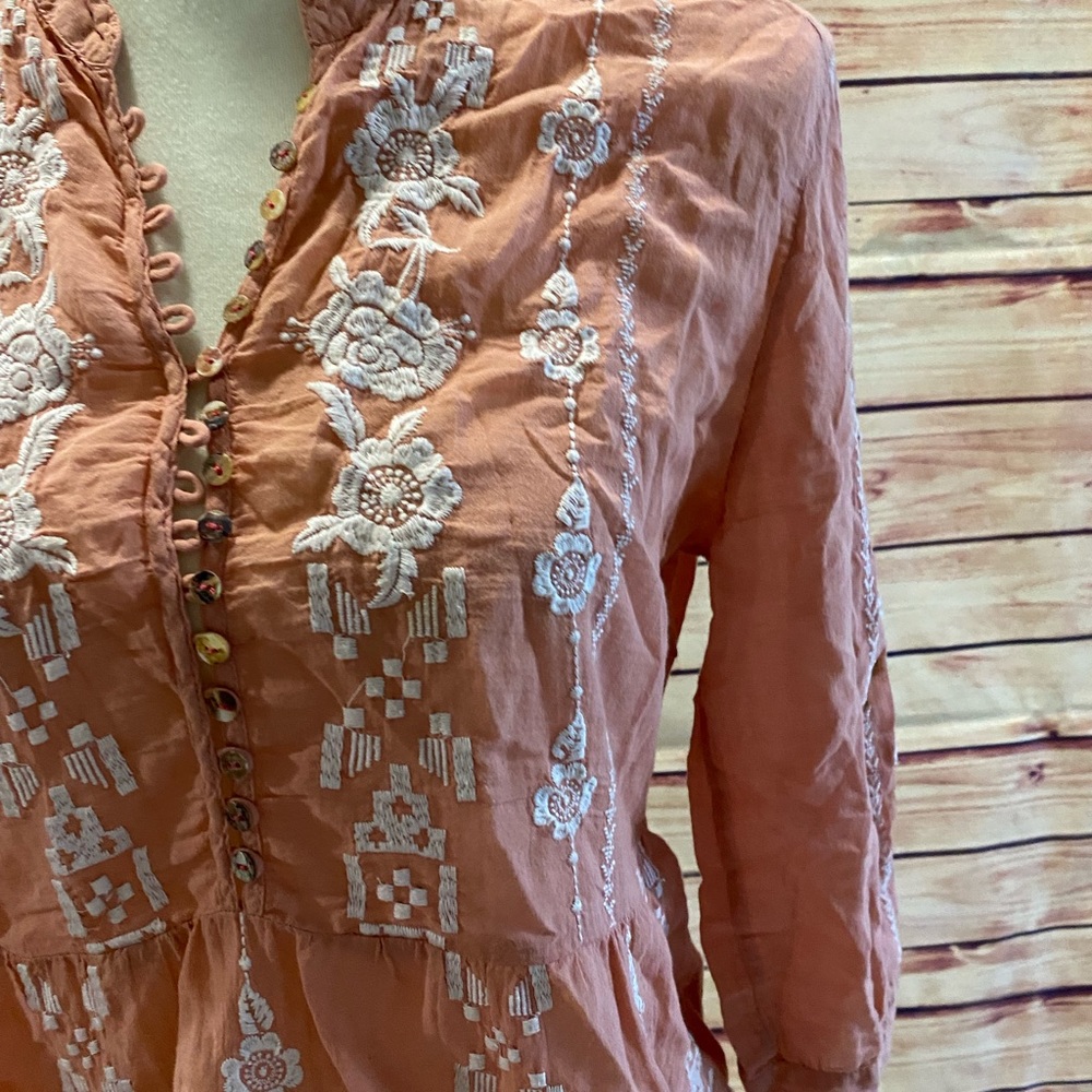 JOHNNY WAS 3J Workshop Peach Embroidered Blouse, Size Small - Picture 4 of 8